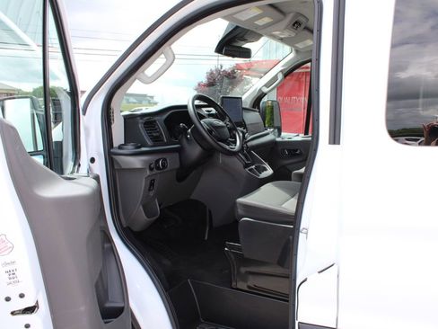 Used 2024 Ford Transit 350 XLT RWD image 31