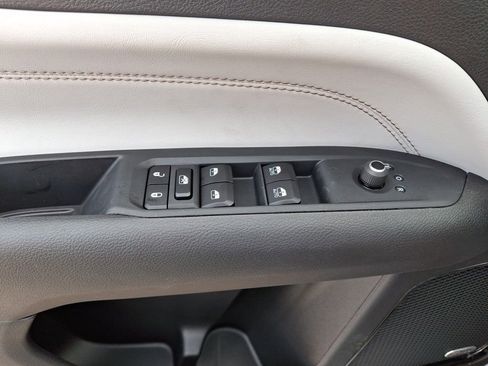 New 2025 Jeep Compass Limited w/ Sun & Sound Group image 26