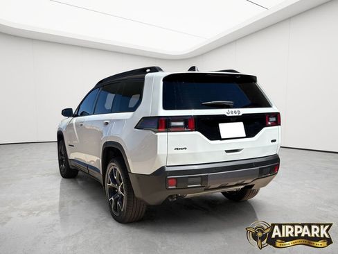 New 2026 Jeep Cherokee Overland image 6
