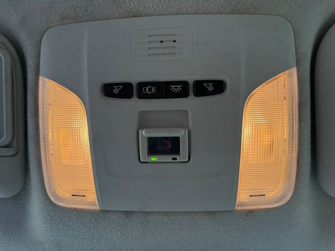 Used 2021 Toyota Corolla L FWD image 30