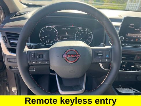 Certified 2025 Nissan Rogue SV image 16