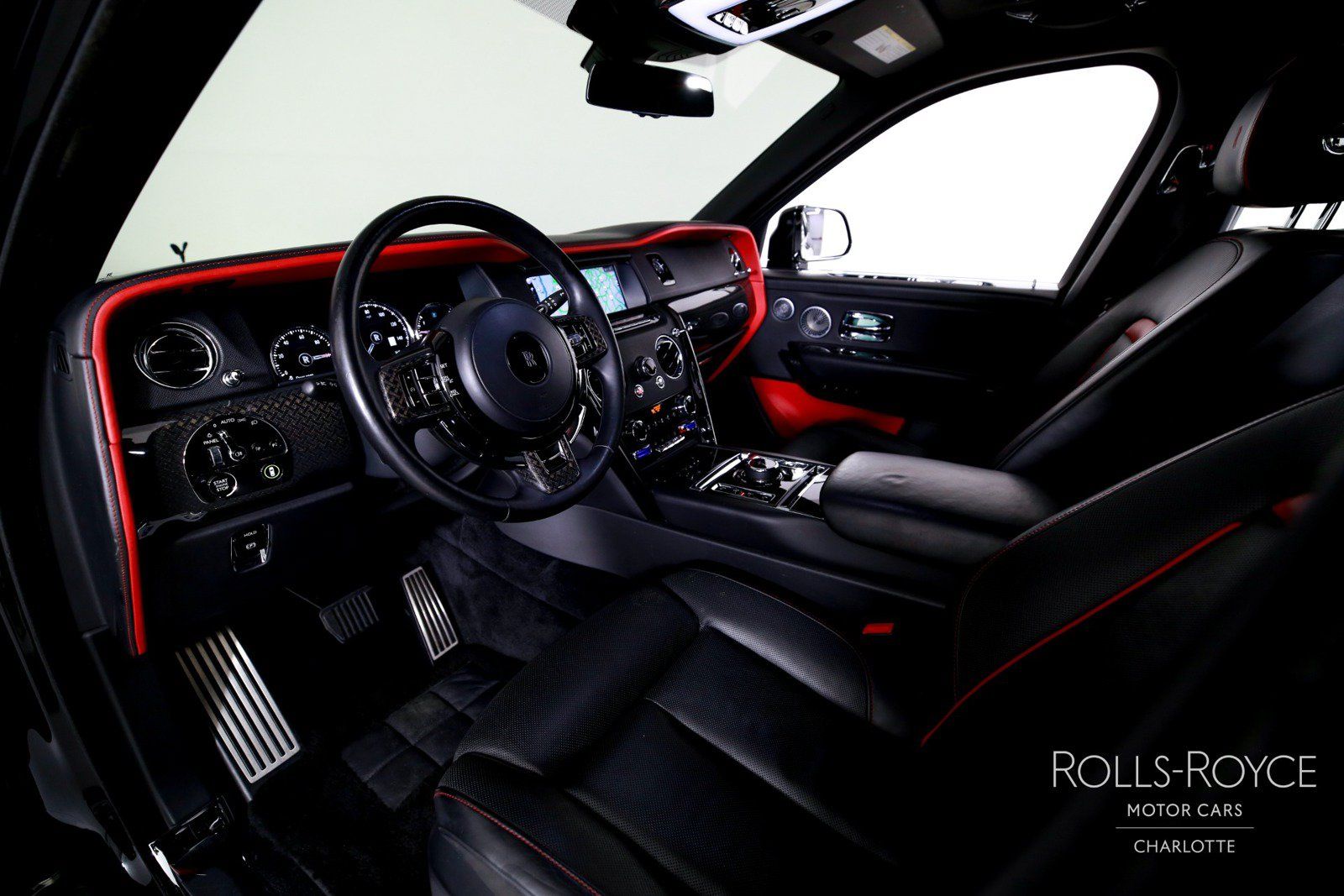 Used 2020 Rolls-Royce Cullinan Black Badge AWD/4WD image 4