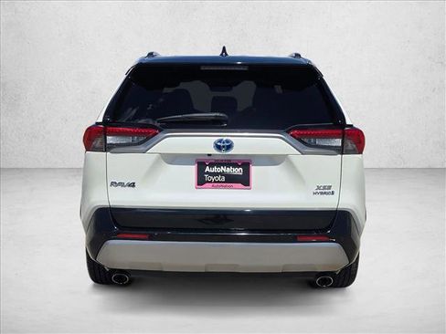 Used 2020 Toyota RAV4 XSE AWD/4WD image 7