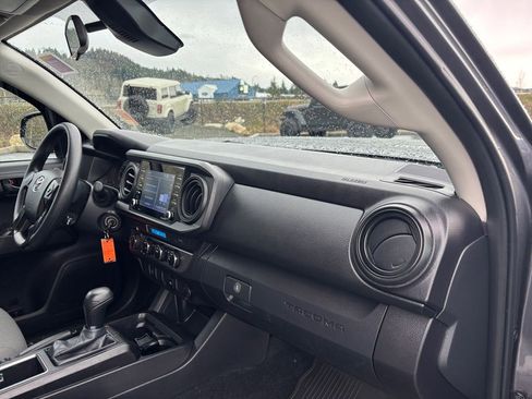 Used 2022 Toyota Tacoma SR w/ SX Package image 27