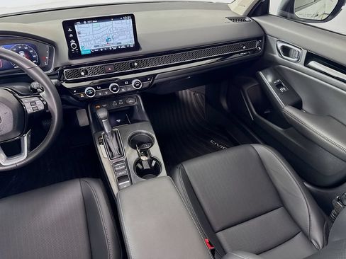 Used 2024 Honda Civic Touring image 28
