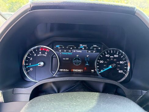 Used 2018 Ford F250 Lariat w/ Lariat Ultimate Package AWD/4WD image 4