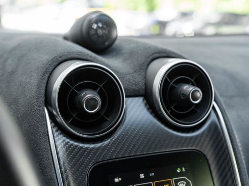 Used 2019 McLaren 570S RWD image 47