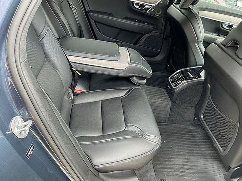 Used 2023 Volvo S90 B6 Ultimate w/ Lounge Package AWD/4WD image 18
