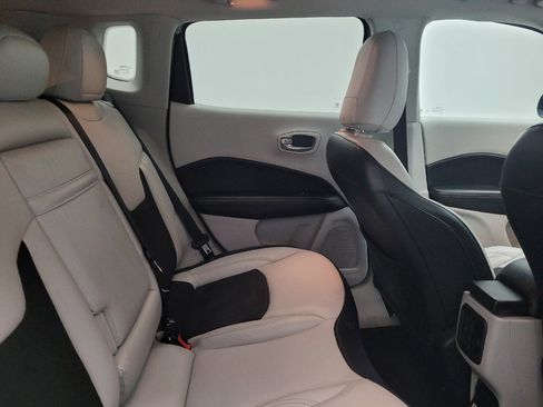 Used 2019 Jeep Compass Latitude w/ Popular Equipment Group FWD image 19