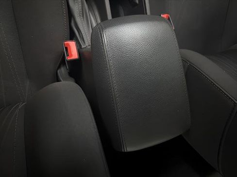 Used 2016 Ford Focus SE FWD image 16