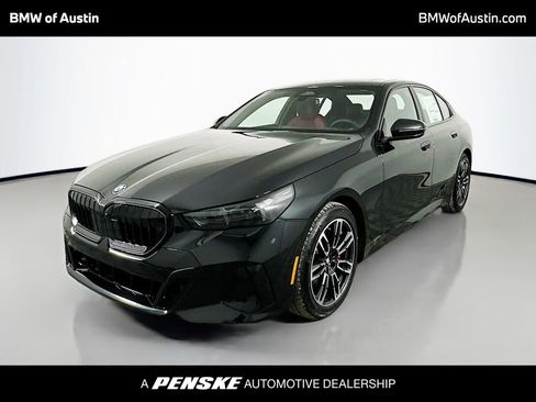 Used 2025 BMW 530i w/ M Sport Package image 1
