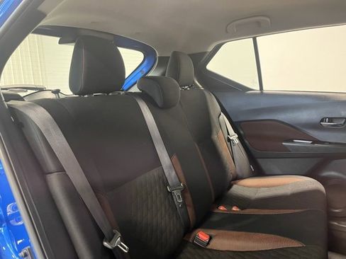 Used 2023 Nissan Kicks SR image 13