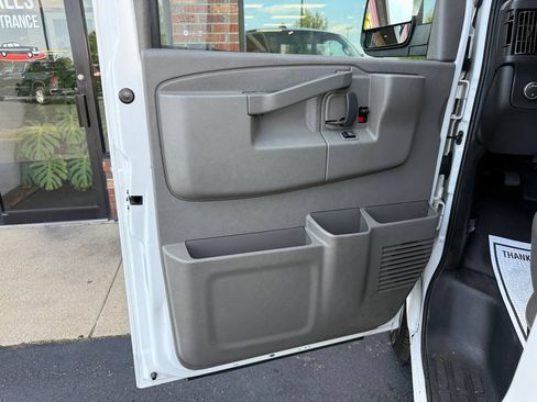 Used 2020 Chevrolet Express 2500 w/ Driver Convenience Package RWD image 17