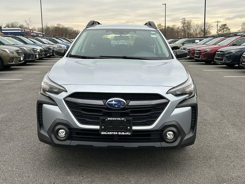Certified 2023 Subaru Outback 2.5i image 2
