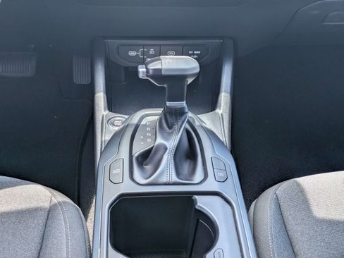 Used 2025 Kia K4 FWD image 17