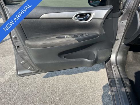 Used 2015 Nissan Sentra SV w/ Style Package FWD image 27