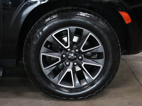 Used 2021 Chevrolet Tahoe Z71 w/ Z71 Off-Road Package image 41