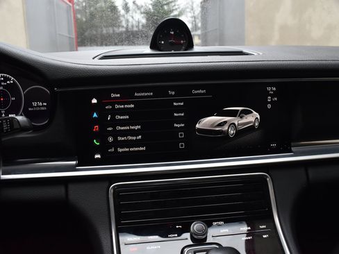 Used 2023 Porsche Panamera 4 Platinum Edition AWD/4WD image 39