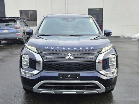 New 2025 Mitsubishi Outlander SE image 8