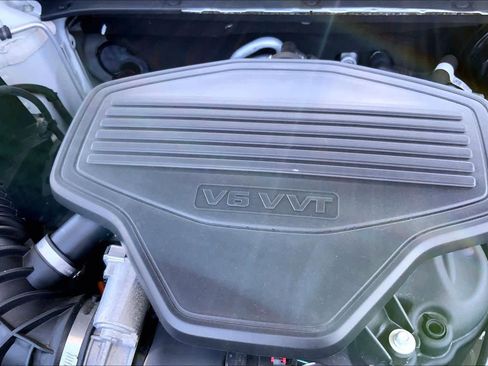 Used 2023 GMC Acadia SLT AWD/4WD image 31