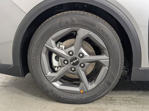 New 2026 Kia K4 LXS image 9