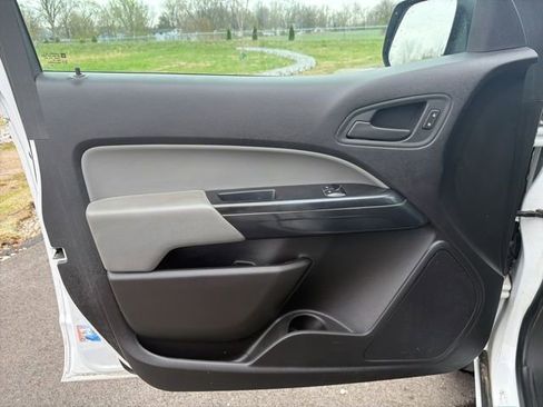 Used 2017 Chevrolet Colorado W/T image 18