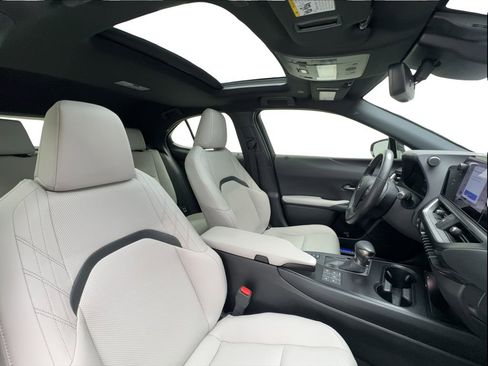 Used 2024 Lexus UX 250h FWD w/ Premium Package image 30
