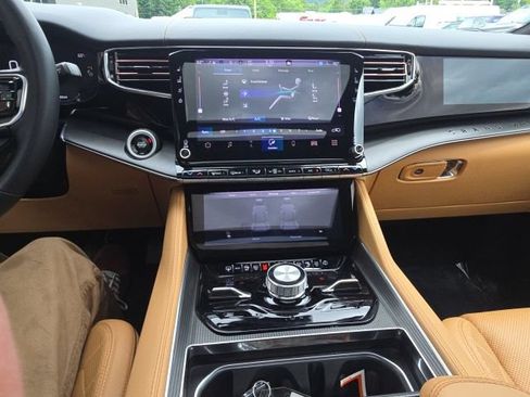 Certified 2025 Jeep Grand Wagoneer L Series III w/ Rear Seat Video Group 1 AWD/4WD image 25