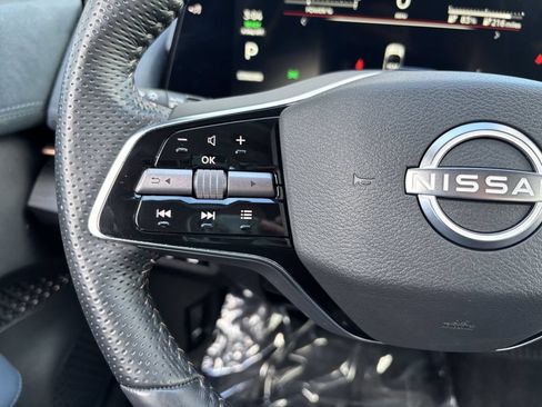 Used 2024 Nissan Ariya AWD image 16
