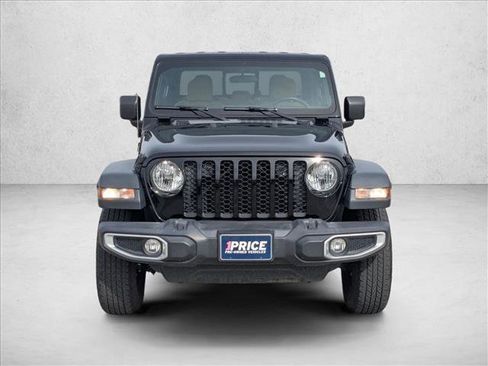 Certified 2023 Jeep Gladiator Sport image 2