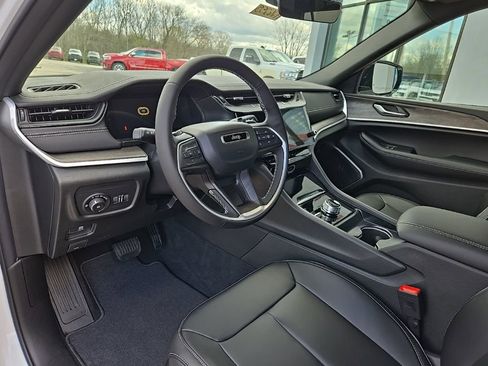 New 2026 Jeep Grand Cherokee Limited AWD/4WD image 38