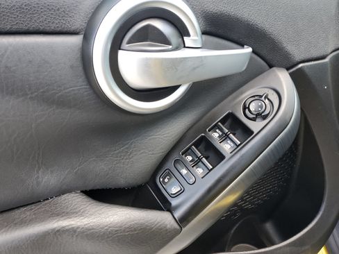 Used 2016 FIAT 500X Trekking FWD image 16