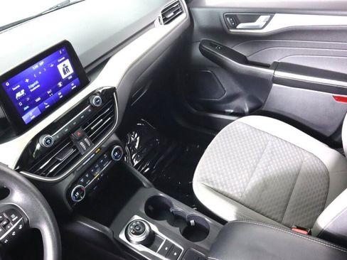 Used 2021 Ford Escape SE FWD image 33
