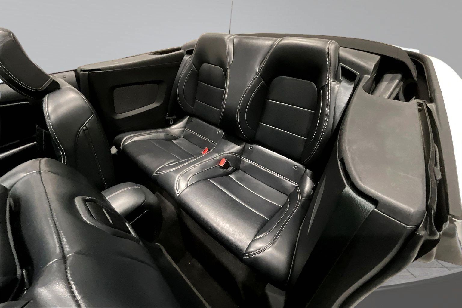 Used 2025 Ford Mustang Premium RWD image 22