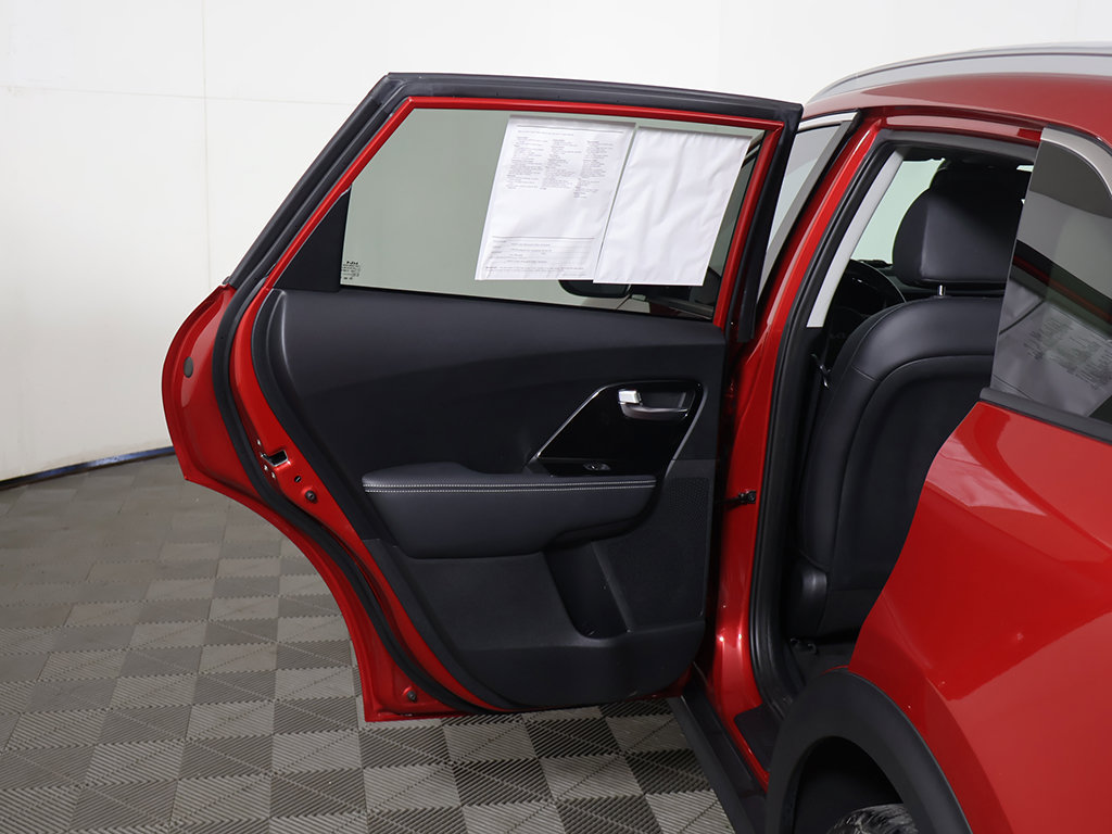 Used 2022 Kia Niro EX FWD image 23