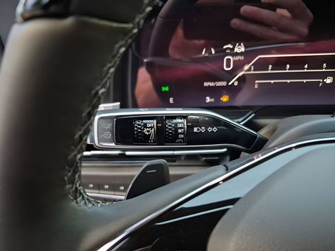 New 2026 Cadillac Escalade ESV Sport AWD/4WD image 37