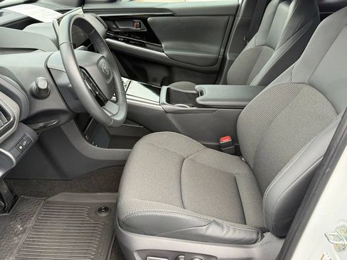 Certified 2025 Toyota bZ4X FWD image 20