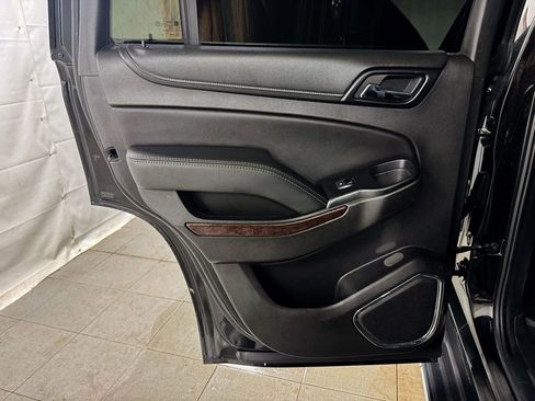 Used 2018 GMC Yukon SLT AWD/4WD image 14