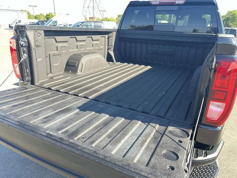 Used 2019 GMC Sierra 1500 Elevation w/ Elevation Value Package AWD/4WD image 14