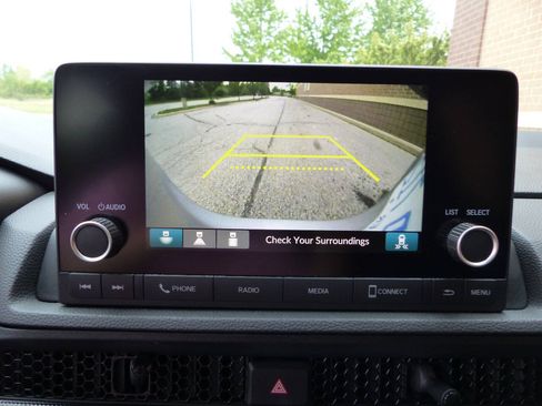 Used 2023 Honda CR-V Sport image 32