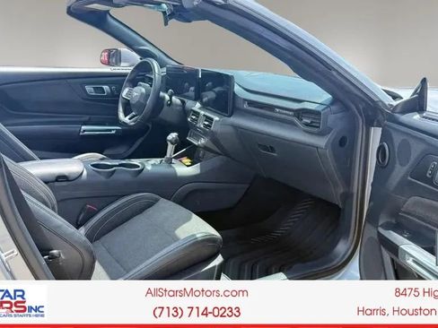 Used 2024 Ford Mustang Convertible RWD image 10