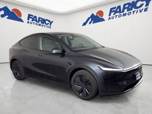 Used 2026 Tesla Model Y Long Range AWD/4WD image 2
