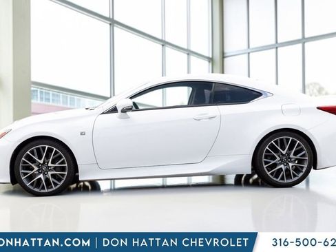 Used 2016 Lexus RC 200t RWD image 2