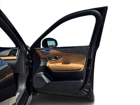 Used 2016 Volvo XC90 T6 image 25