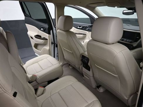 Used 2023 GMC Acadia Denali AWD/4WD image 16