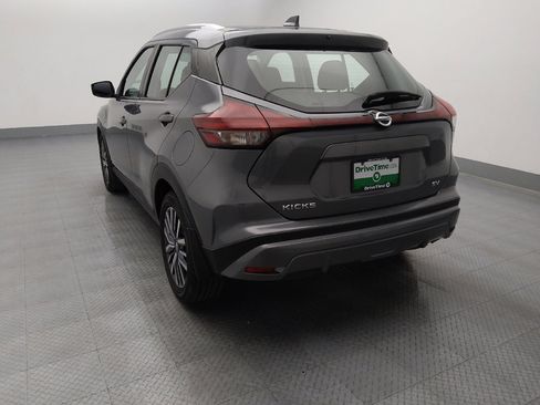 Used 2021 Nissan Kicks SV FWD image 6