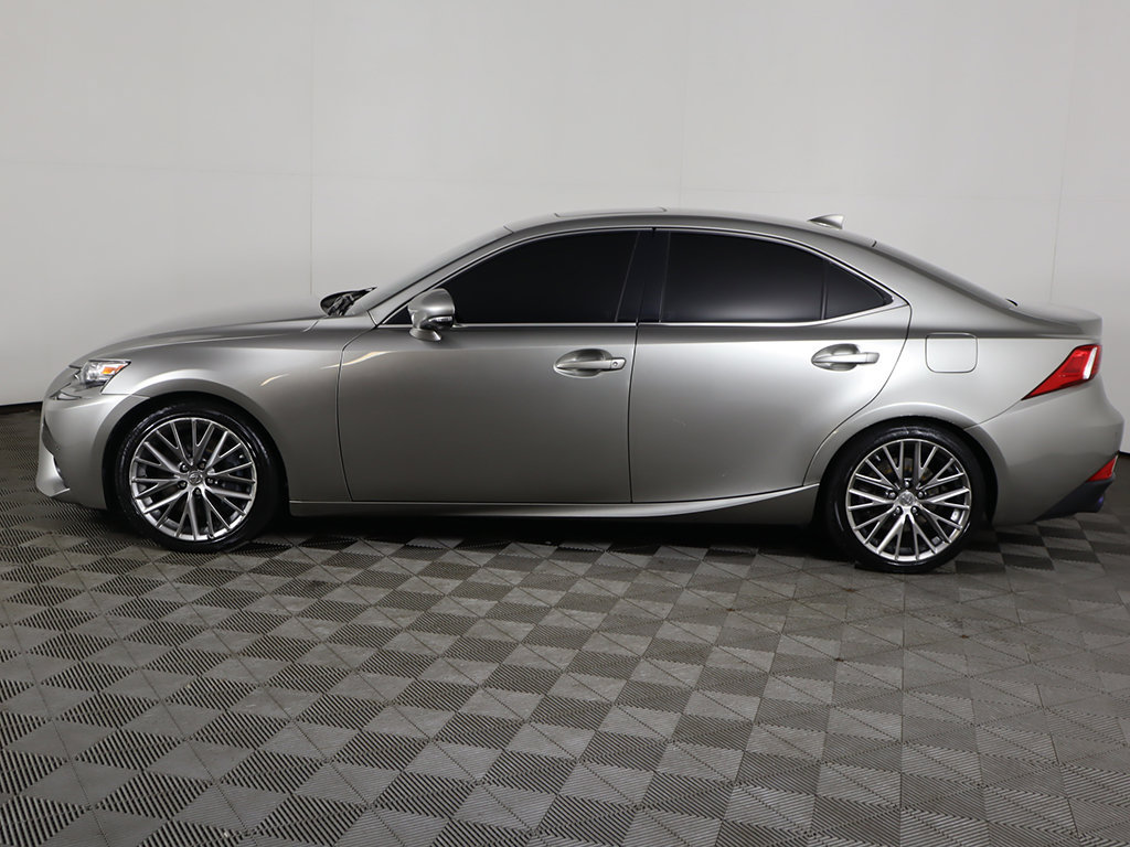 Used 2016 Lexus IS 300 AWD w/ Navigation System Package image 18