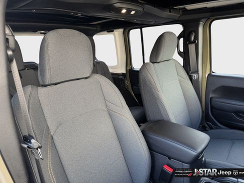 Used 2026 Jeep Wrangler Unlimited Sport AWD/4WD image 13