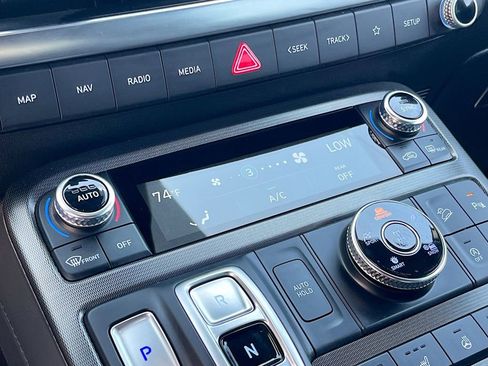 Used 2025 Hyundai Palisade Calligraphy AWD/4WD image 21