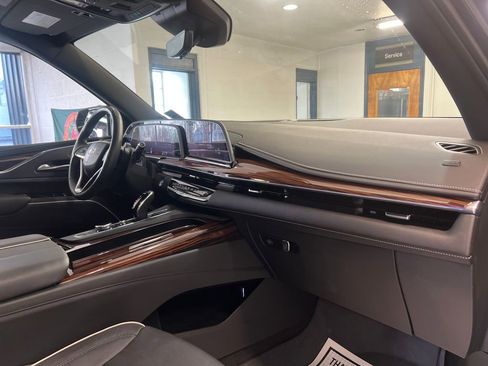 Used 2023 Cadillac Escalade Premium Luxury w/ LPO, Radiant Package image 45